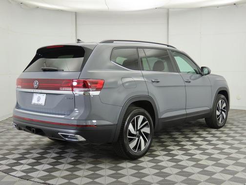 2026 Volkswagen Atlas 2.0T SE w/Technology 4MOTION