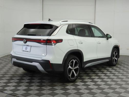 2025 Volkswagen Tiguan 2.0T SE