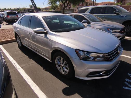 2016 Volkswagen Passat 1.8T S