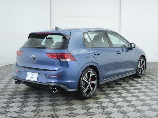 2025 Volkswagen Golf GTI 2.0T SE DSG