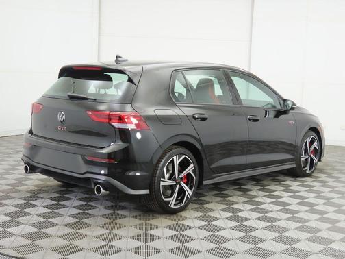 mythos black metallic 2026 Volkswagen Golf GTI 2.0T SE DSG