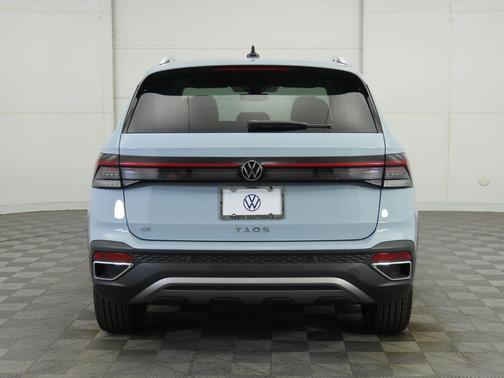 2026 Volkswagen Taos SE