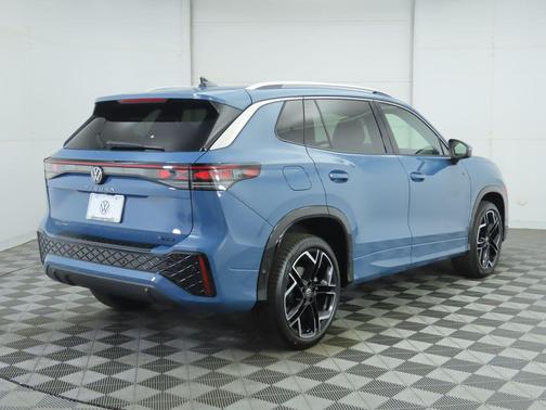 2026 Volkswagen Tiguan 2.0T SEL R-Line 4MOTION