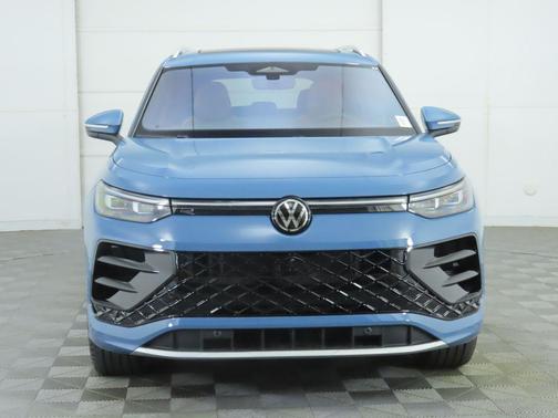 2026 Volkswagen Tiguan 2.0T SEL R-Line 4MOTION