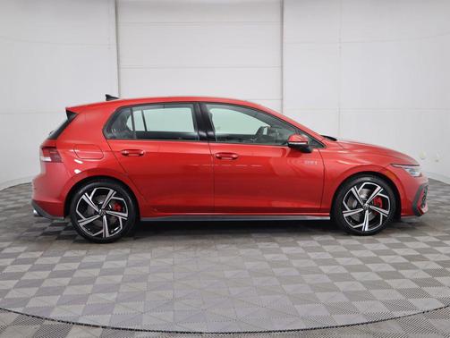 2025 Volkswagen Golf GTI 2.0T SE DSG