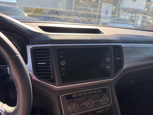 2021 Volkswagen Atlas Cross Sport 3.6L V6 SE w/Technology