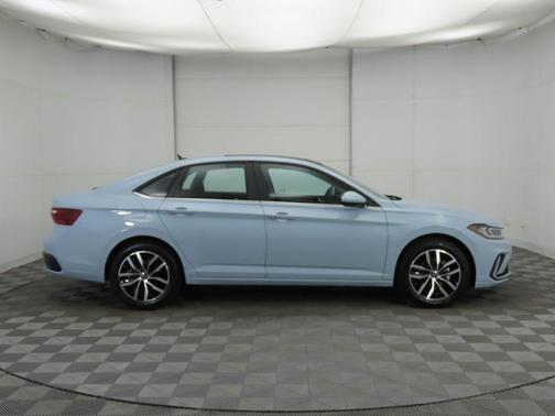 2026 Volkswagen Jetta 1.4T SE