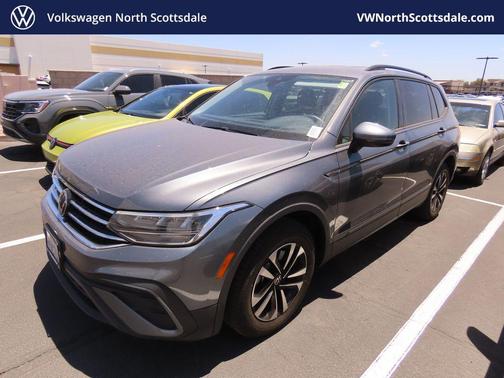Platinum Gray Metallic 2024 Volkswagen Tiguan 2.0T S