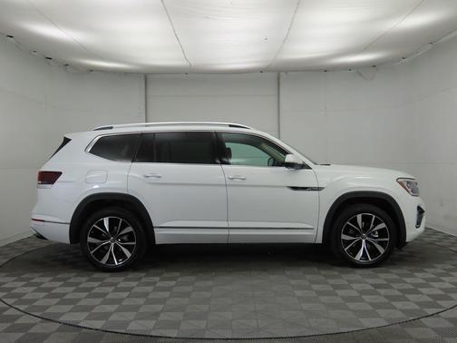 2025 Volkswagen Atlas 2.0T SEL Premium R-Line 4MOTION