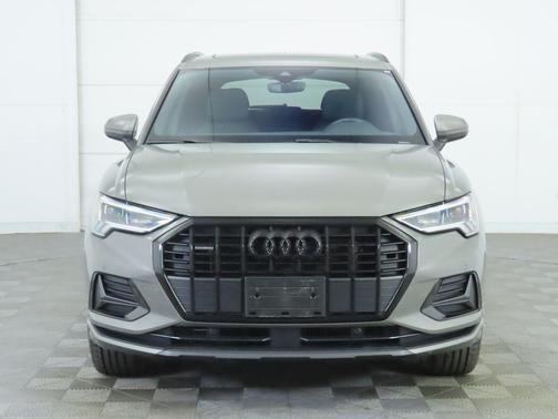 2023 Audi Q3 Premium 40 TFSI quattro Tiptronic