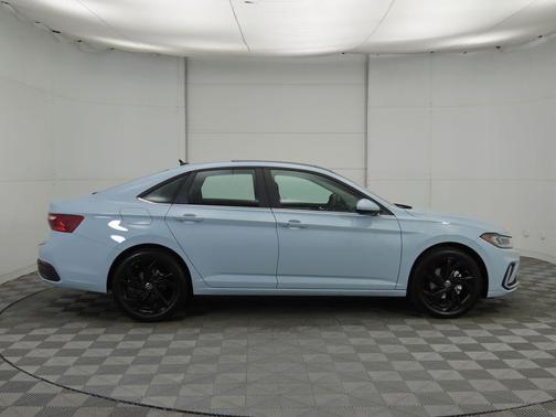 2026 Volkswagen Jetta 1.4T SE