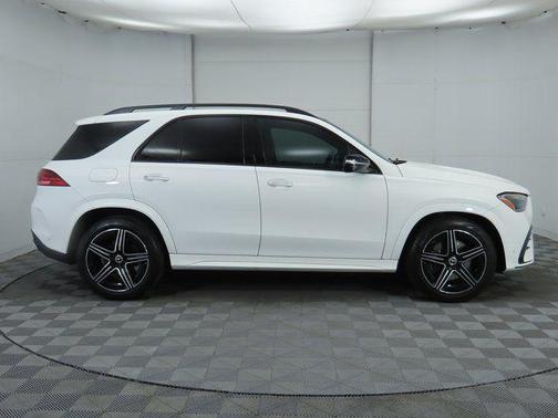 2025 Mercedes-Benz GLE 450e 4MATIC