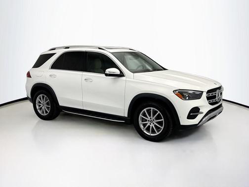 Polar White 2025 Mercedes-Benz GLE 450 4MATIC