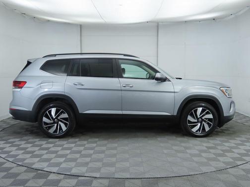 2026 Volkswagen Atlas 2.0T SE w/Technology 4MOTION