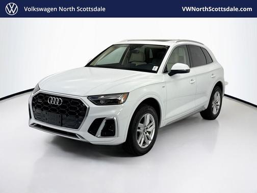 Glacier White Metallic 2023 Audi Q5 45 S line Premium