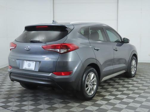 2017 Hyundai TUCSON SE Plus