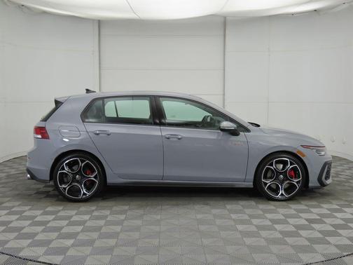 2026 Volkswagen Golf GTI 2.0T S DSG