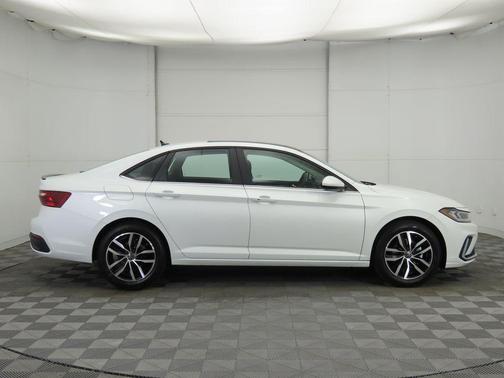 2026 Volkswagen Jetta 1.4T SE