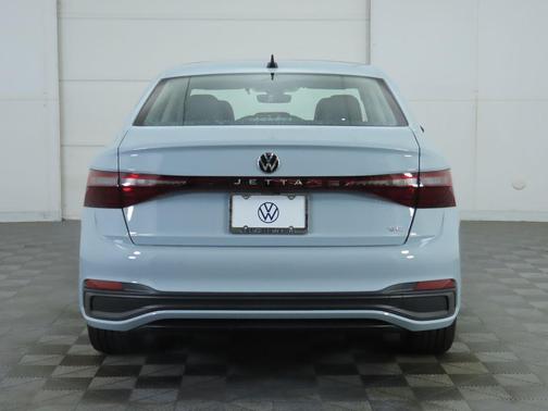 2026 Volkswagen Jetta 1.4T SE