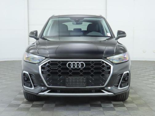 2022 Audi Q5 45 S line Premium