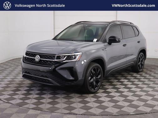 2024 Volkswagen Taos 1.5T SE Black