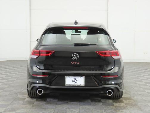 2025 Volkswagen Golf GTI 2.0T S DSG