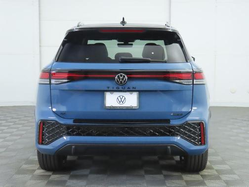 2026 Volkswagen Tiguan 2.0T SE R-Line Black 4MOTION