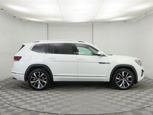 2025 Volkswagen Atlas 2.0T SEL Premium R-Line 4MOTION