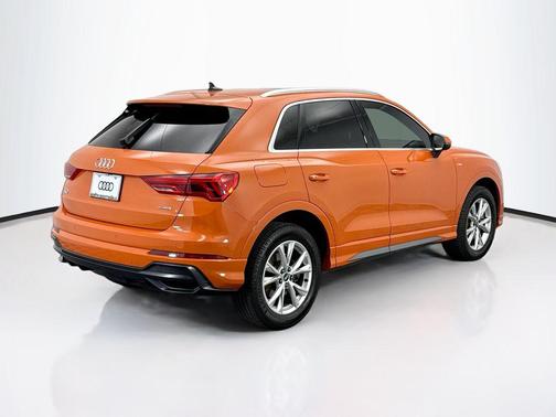 2022 Audi Q3 45 S line Premium Plus