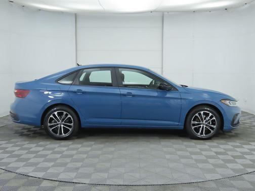 2025 Volkswagen Jetta 1.5T Sport