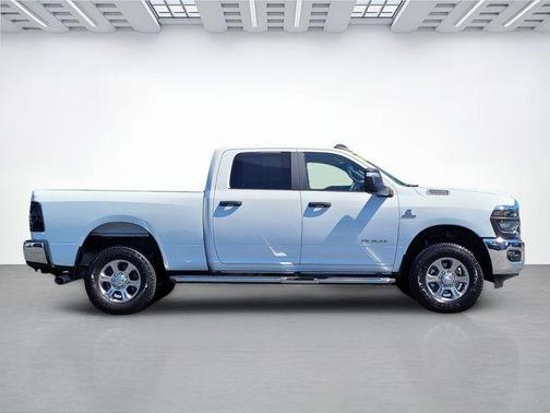 Bright White Clearcoat 2025 RAM 2500 Big Horn