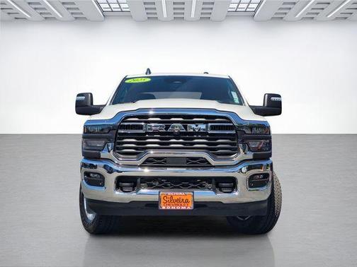 Bright White Clearcoat 2025 RAM 2500 Big Horn