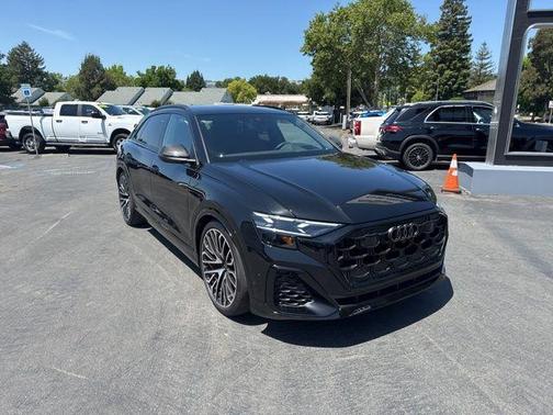 Mythos Black Metallic 2024 Audi SQ8 4.0T Prestige