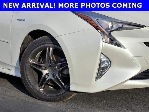2016 Toyota Prius Three Touring