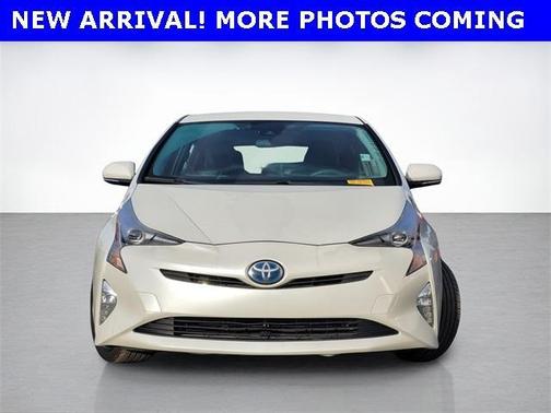 2016 Toyota Prius Three Touring