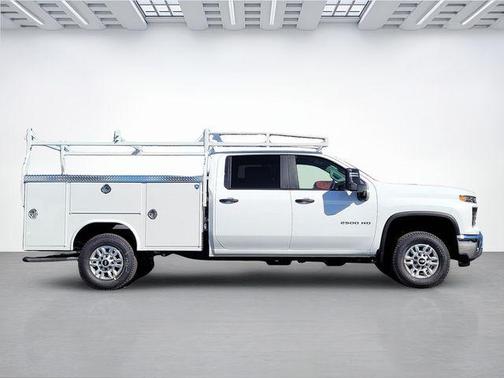 Summit White 2026 Chevrolet Silverado 2500 WT