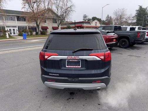 2017 GMC Acadia SLE-1