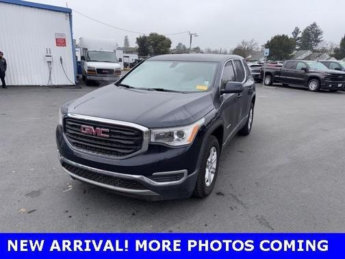 2017 GMC Acadia SLE-1