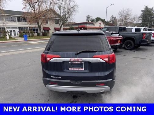 2017 GMC Acadia SLE-1