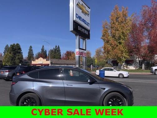 2023 Tesla Model Y Long Range