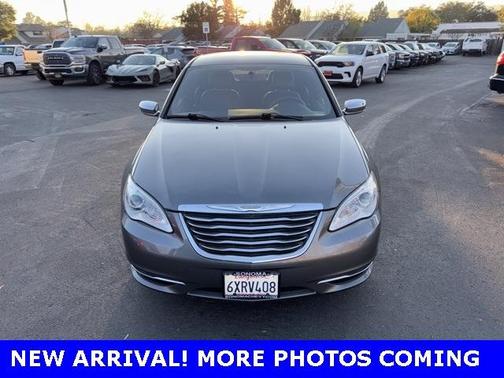 2013 Chrysler 200 Limited