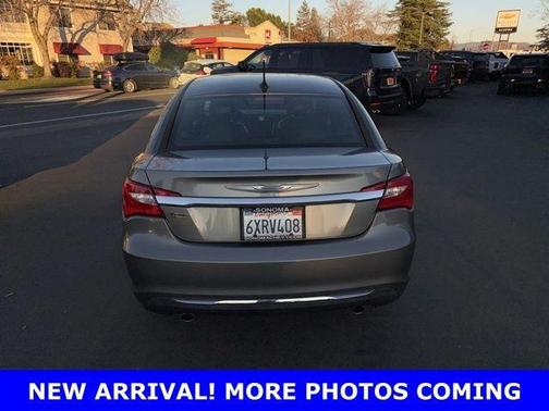 2013 Chrysler 200 Limited