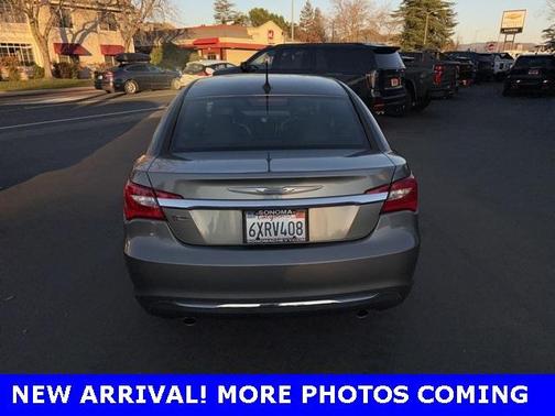 2013 Chrysler 200 Limited