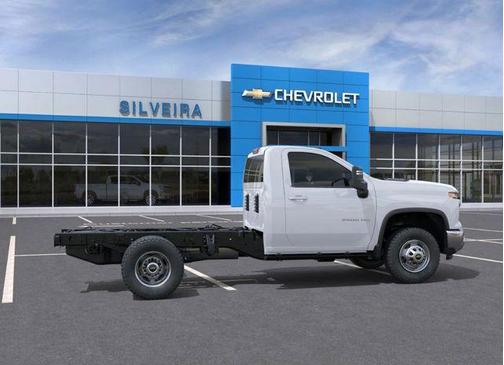 Summit White 2026 Chevrolet Silverado 3500 WT