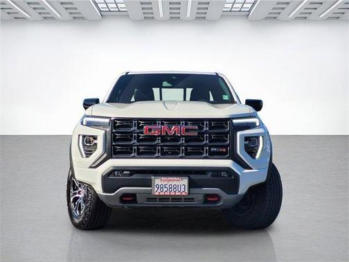 2023 GMC Canyon AT4