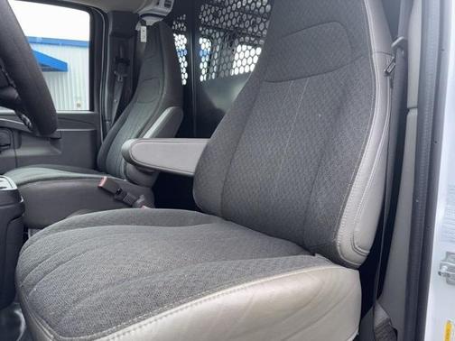 2023 GMC Savana 2500 Work Van