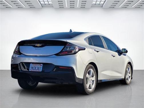 2018 Chevrolet Volt LT