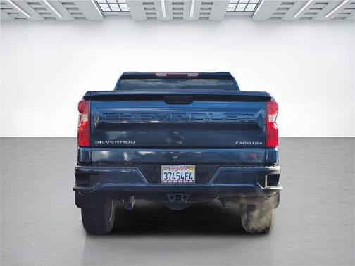 2022 Chevrolet Silverado 1500 Custom