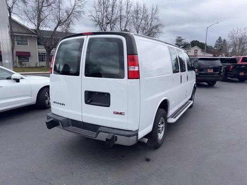 2024 GMC Savana 2500 Work Van