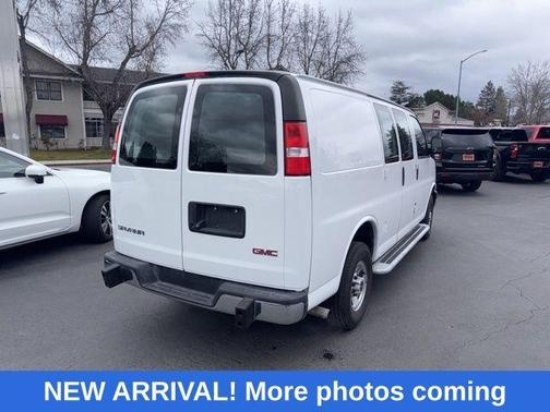 2024 GMC Savana 2500 Work Van